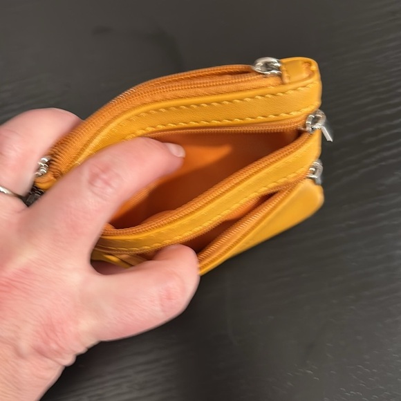 Save the girls mustard yellow key change and card purse - Picture 5 of 8